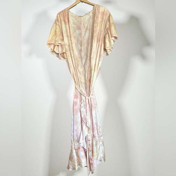Free People Moonbeams Laced Ruffle Robe pastel colors size S-L - Picture 7 of 13